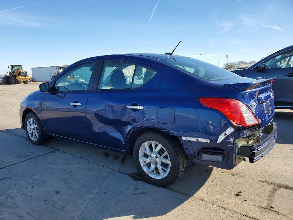 2019 Nissan Versa sv
