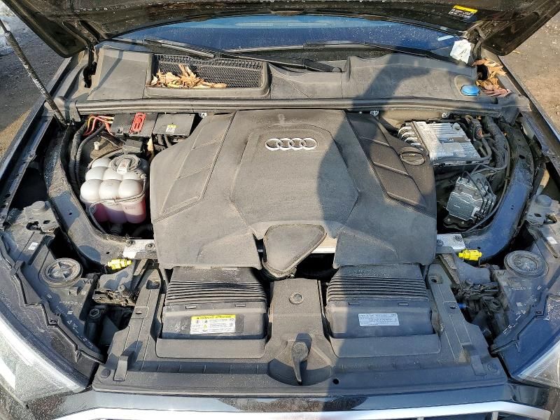 2022 Audi Q7 Premium Plus