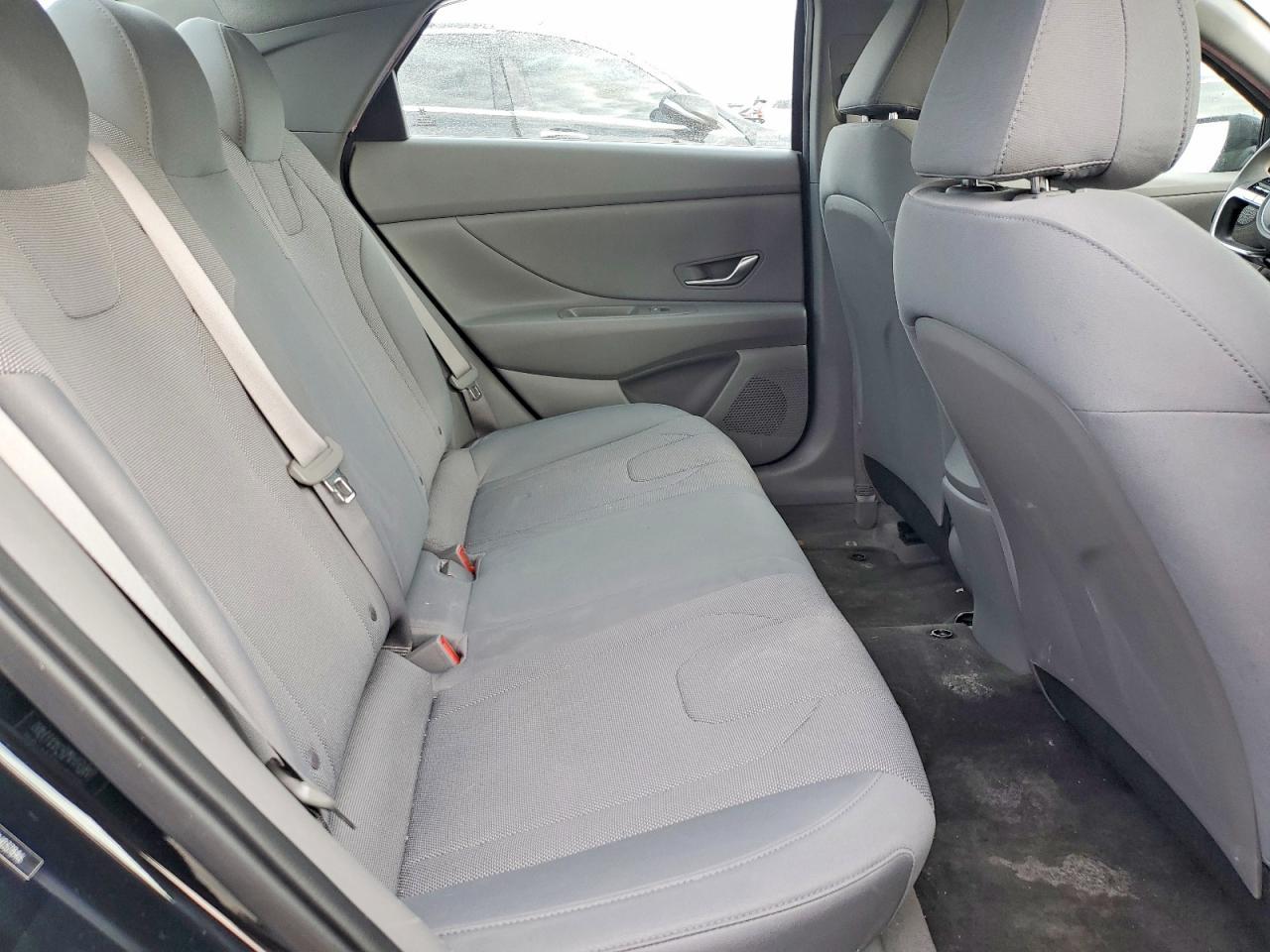 2021 Hyundai Elantra se