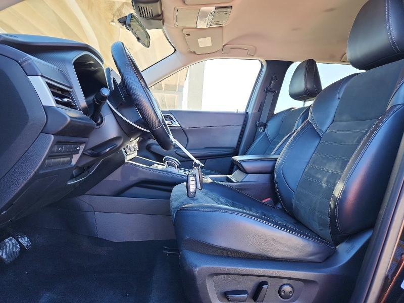 2024 Mitsubishi Outlander se