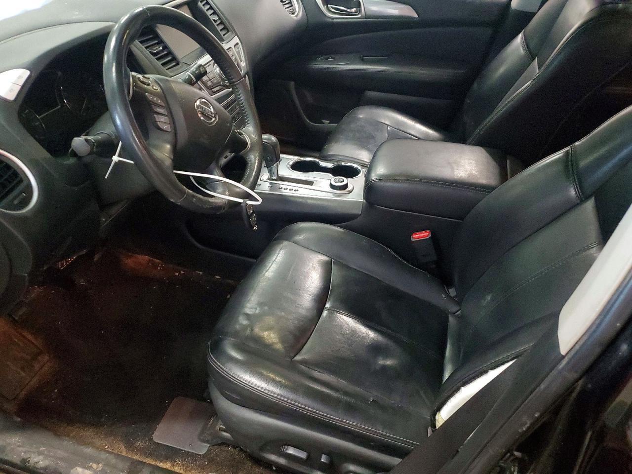 2017 Nissan Pathfinder s