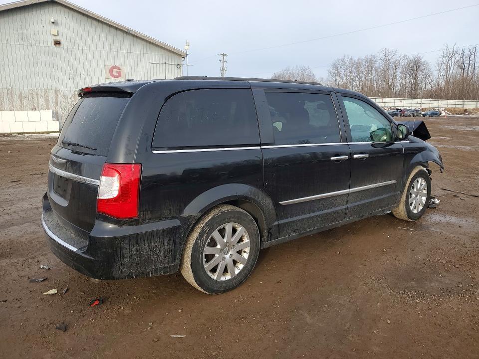 2016 Chrysler Town & Country Touring