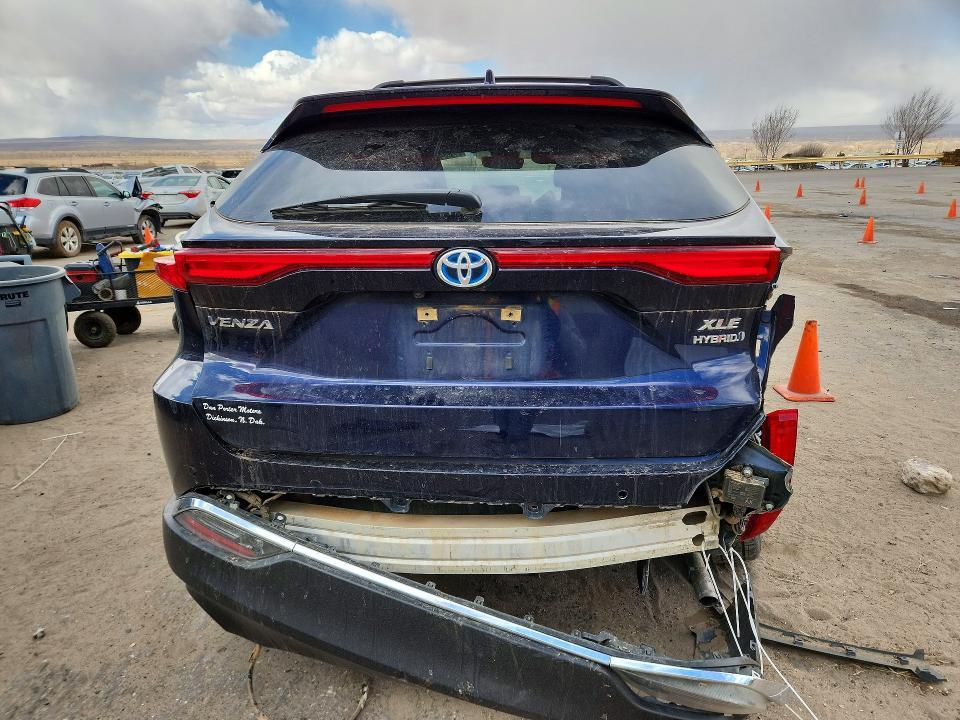 2022 Toyota Venza le