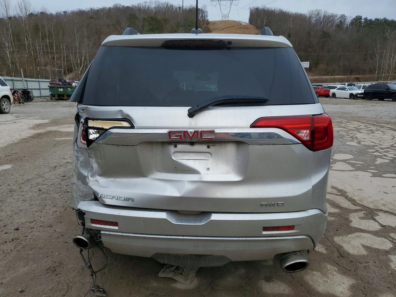 2017 GMC Acadia Denali