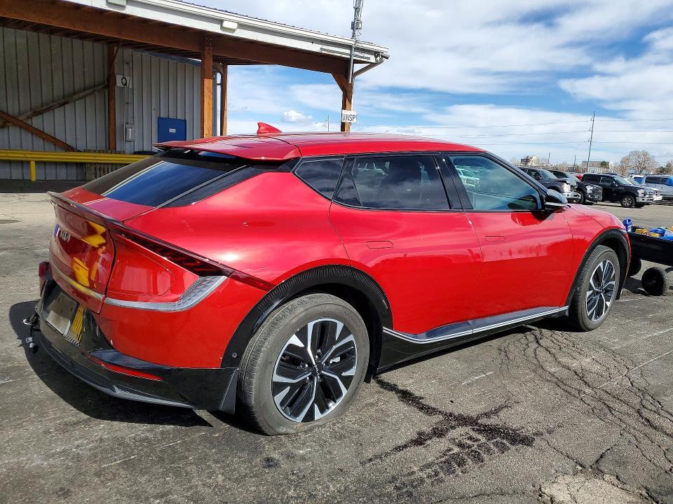 2022 KIA EV6 Light