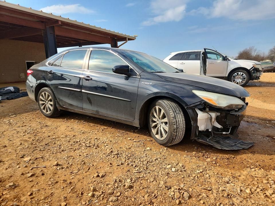 2015 Toyota Camry Hybrid