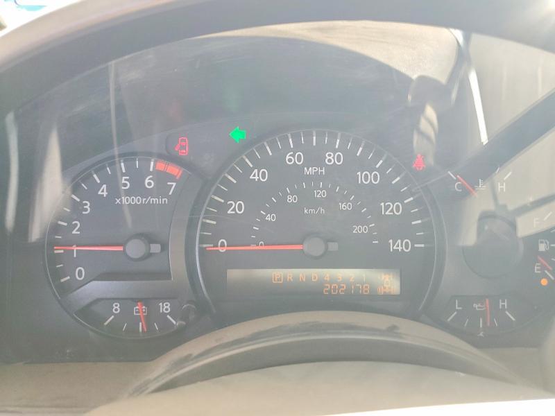 2005 Niss Titan