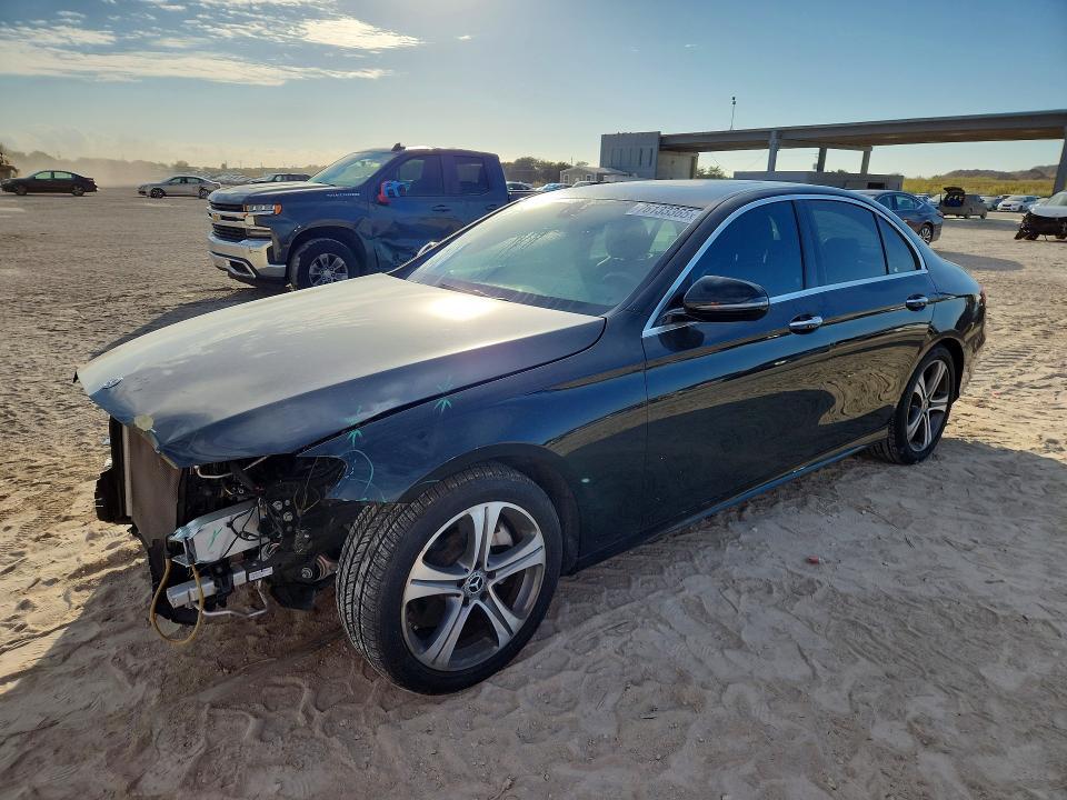 2019 Mercedes-Benz E 300