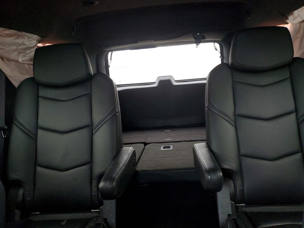 2017 Cadillac Escalade Platinum