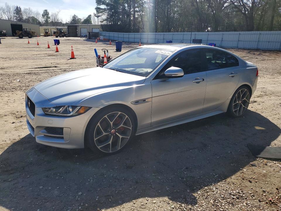 2017 Jaguar Xe R-sport