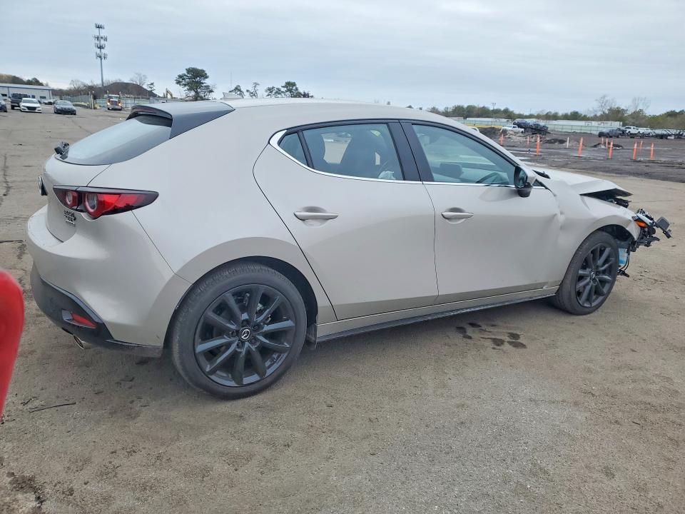 2023 Mazda 3 Premium