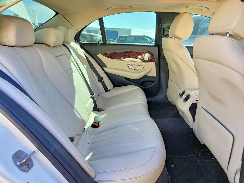 2017 Mercedes-Benz E 300