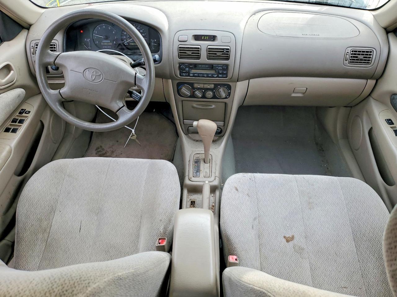 2001 Toyota Corolla le