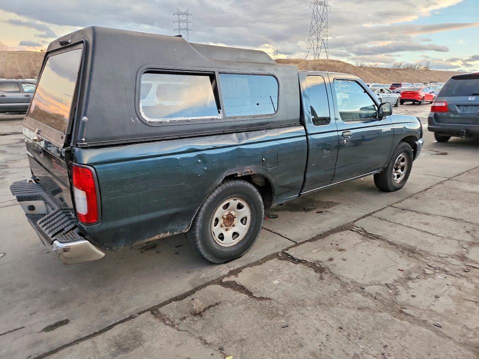1999 Nissan Frontier XE