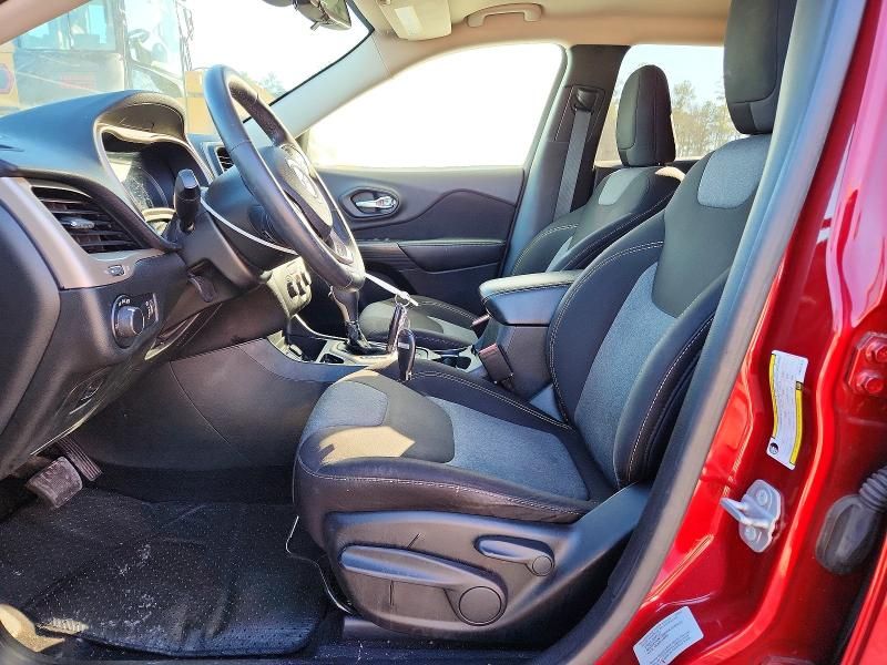 2015 Jeep Cherokee Sport