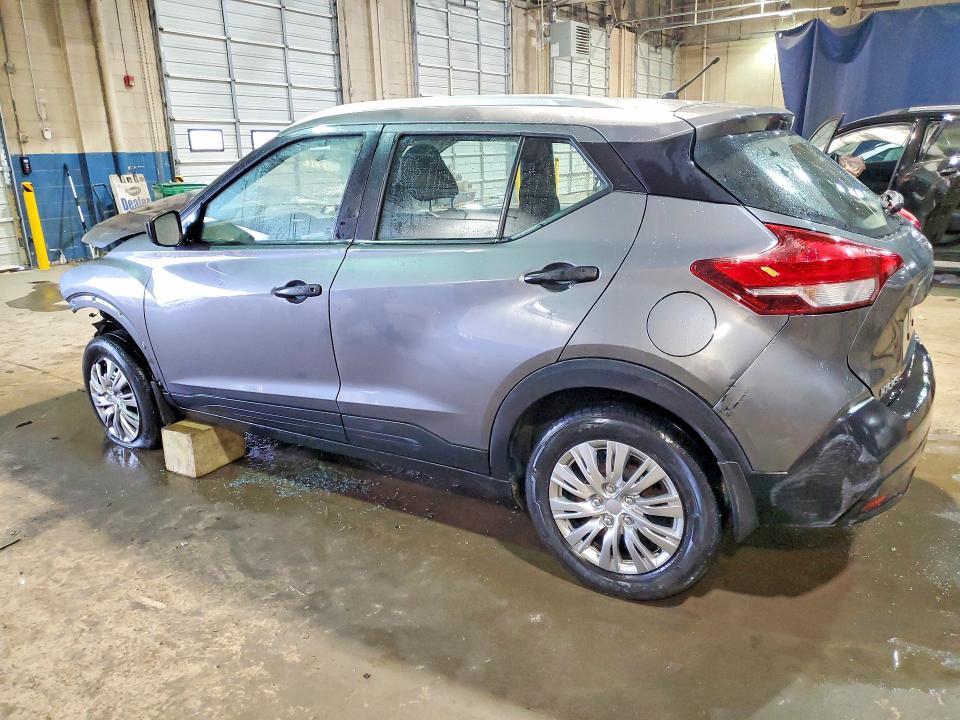 2019 Nissan Kicks s