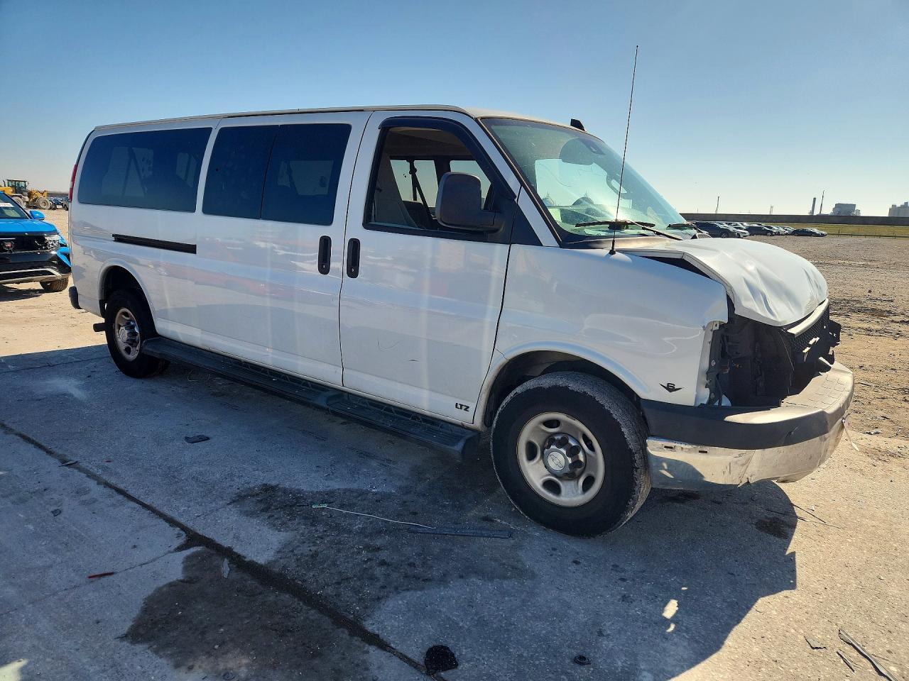 2019 Chevrolet Express G3500 LT