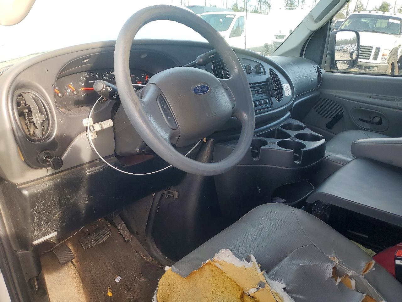 2006 Ford Econoline E150 van