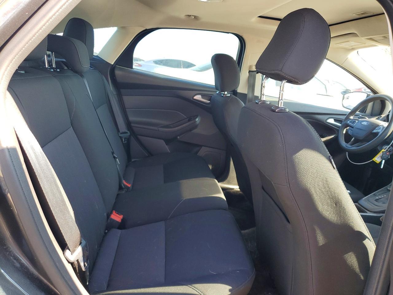 2017 Ford Focus sel