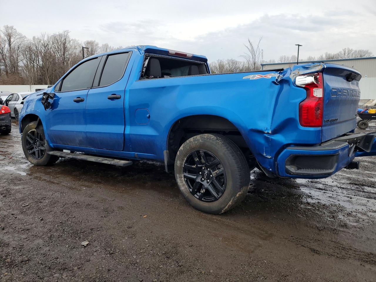 2022 Chevrolet Silverado K1500 Custom
