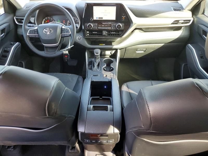 2023 Toyota Highlander l