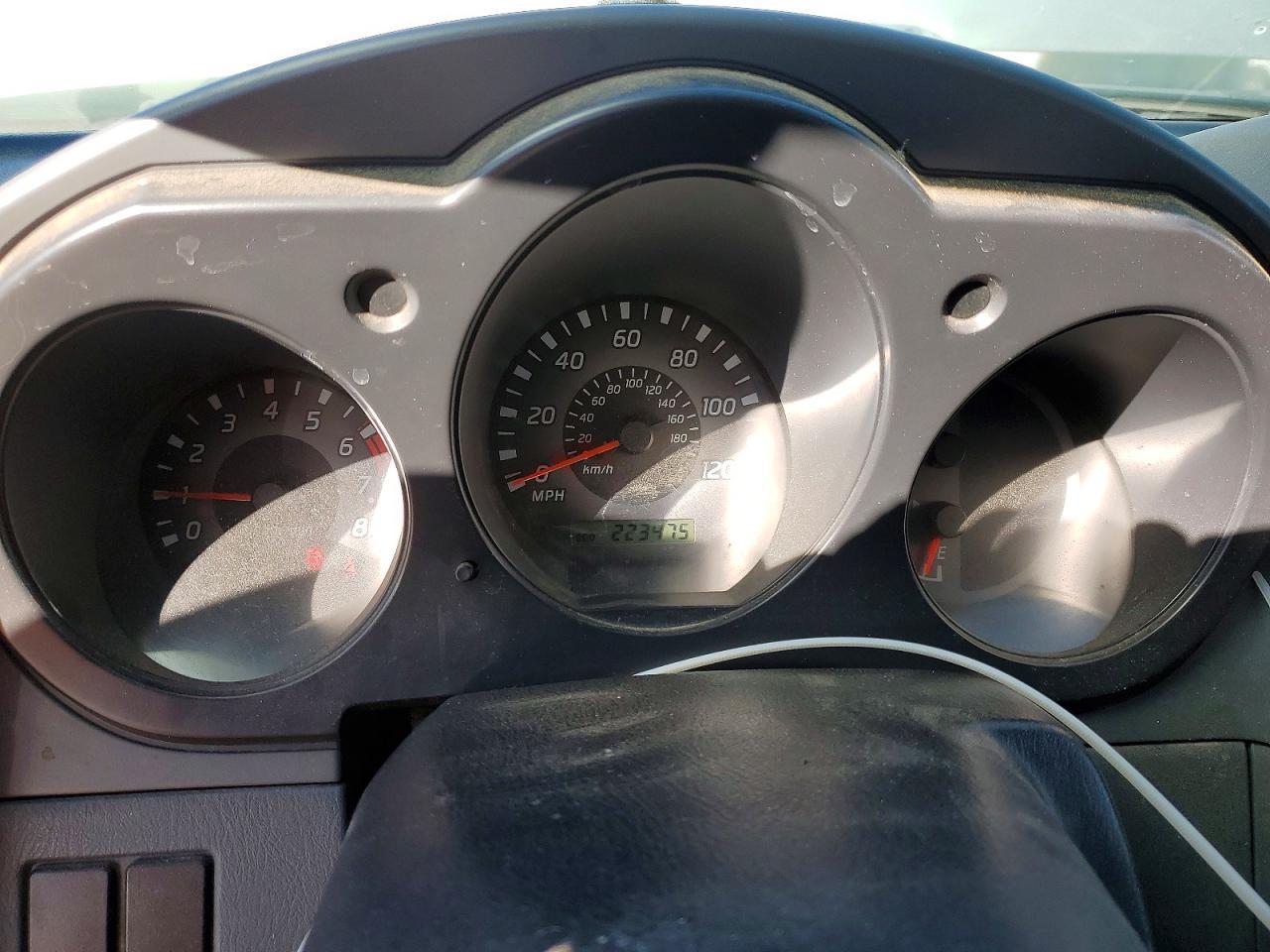2002 Niss Frontier Crew Cab XE