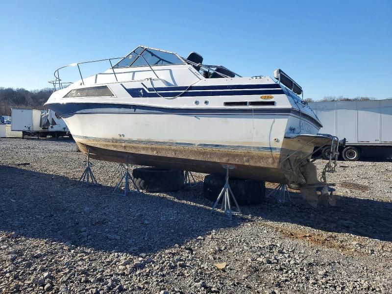 1989 Carver Yachts Boat