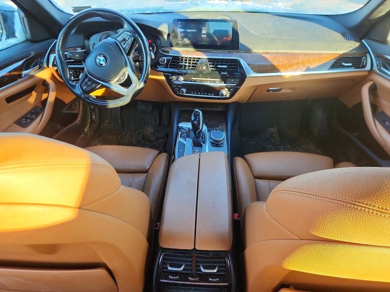 2019 BMW 530 xi