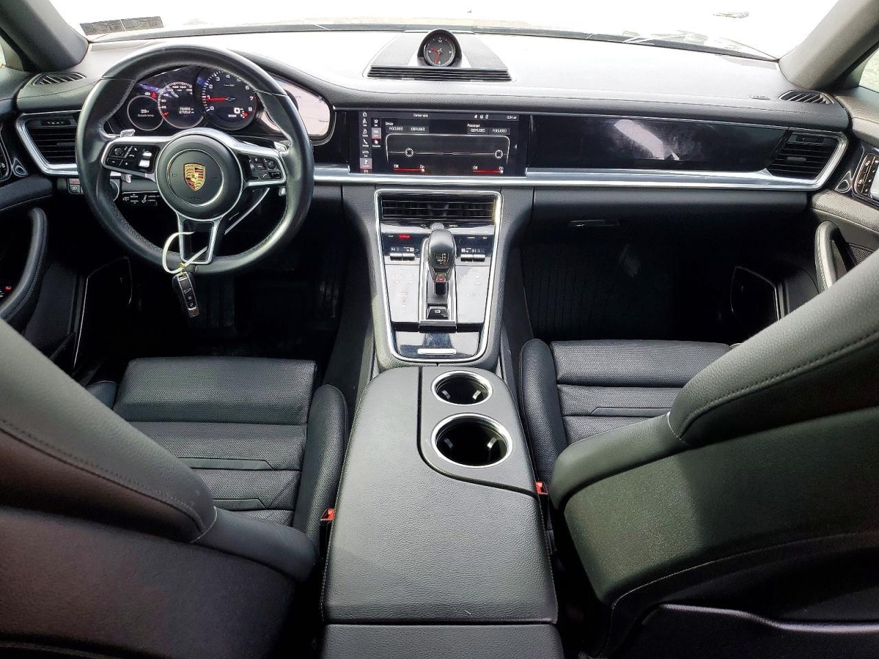 2019 Porsche Panamera Base