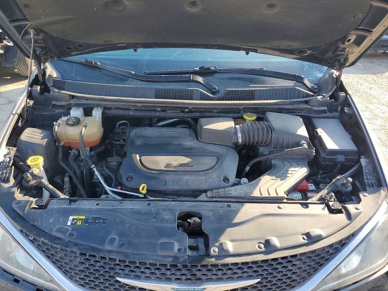 2019 Chrysler Pacifica Touring l