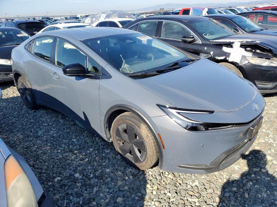 2023 Toyota Prius le