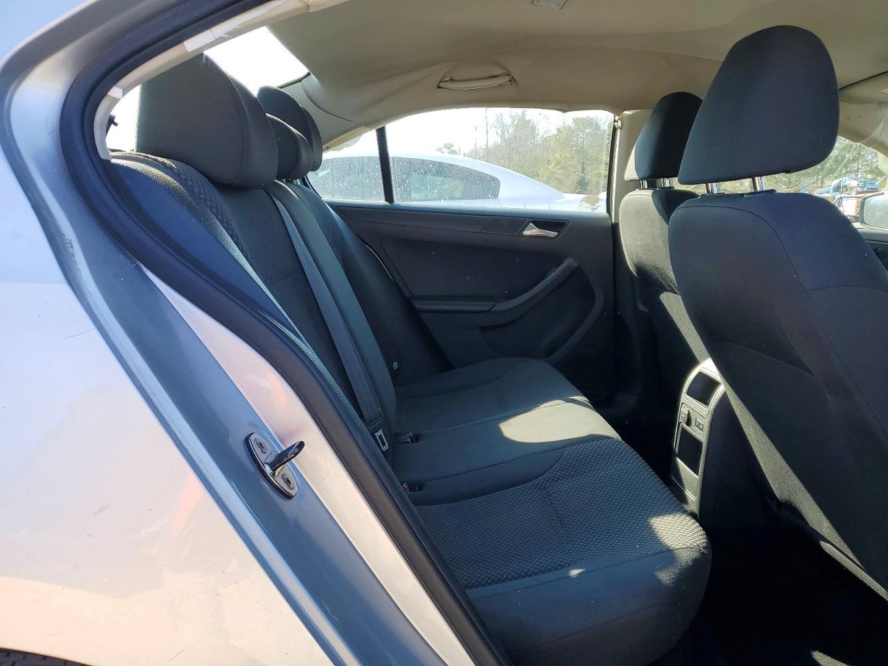 2014 Volkswagen Jetta Base