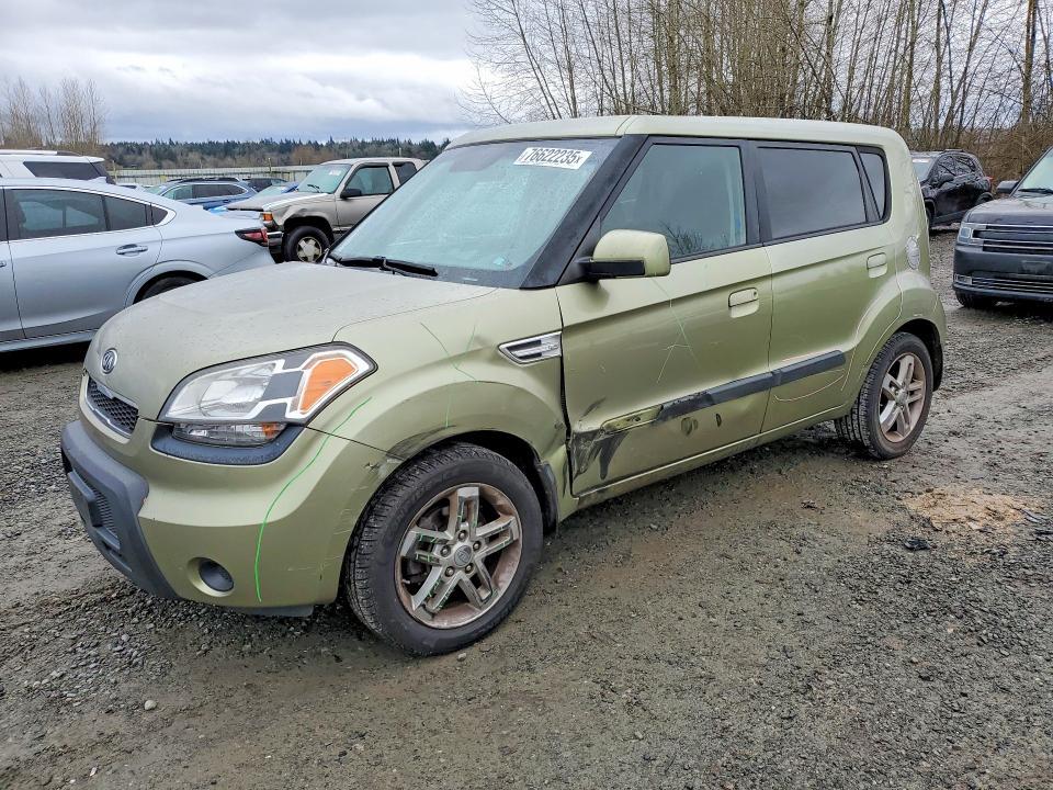 2010 KIA Soul +