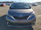 2017 Toyota Sienna se