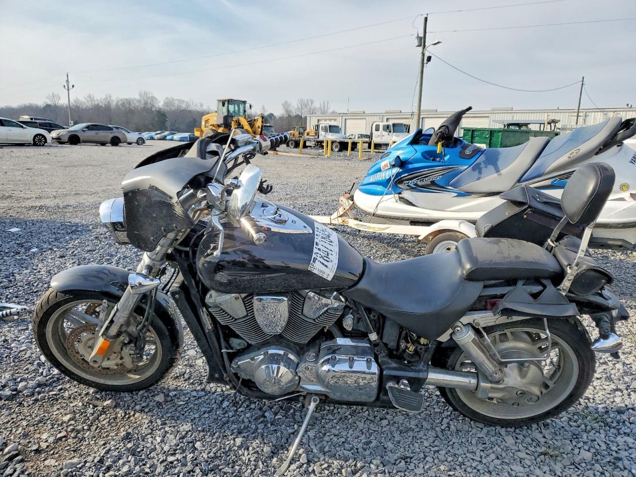 2006 Honda VTX1800 F3