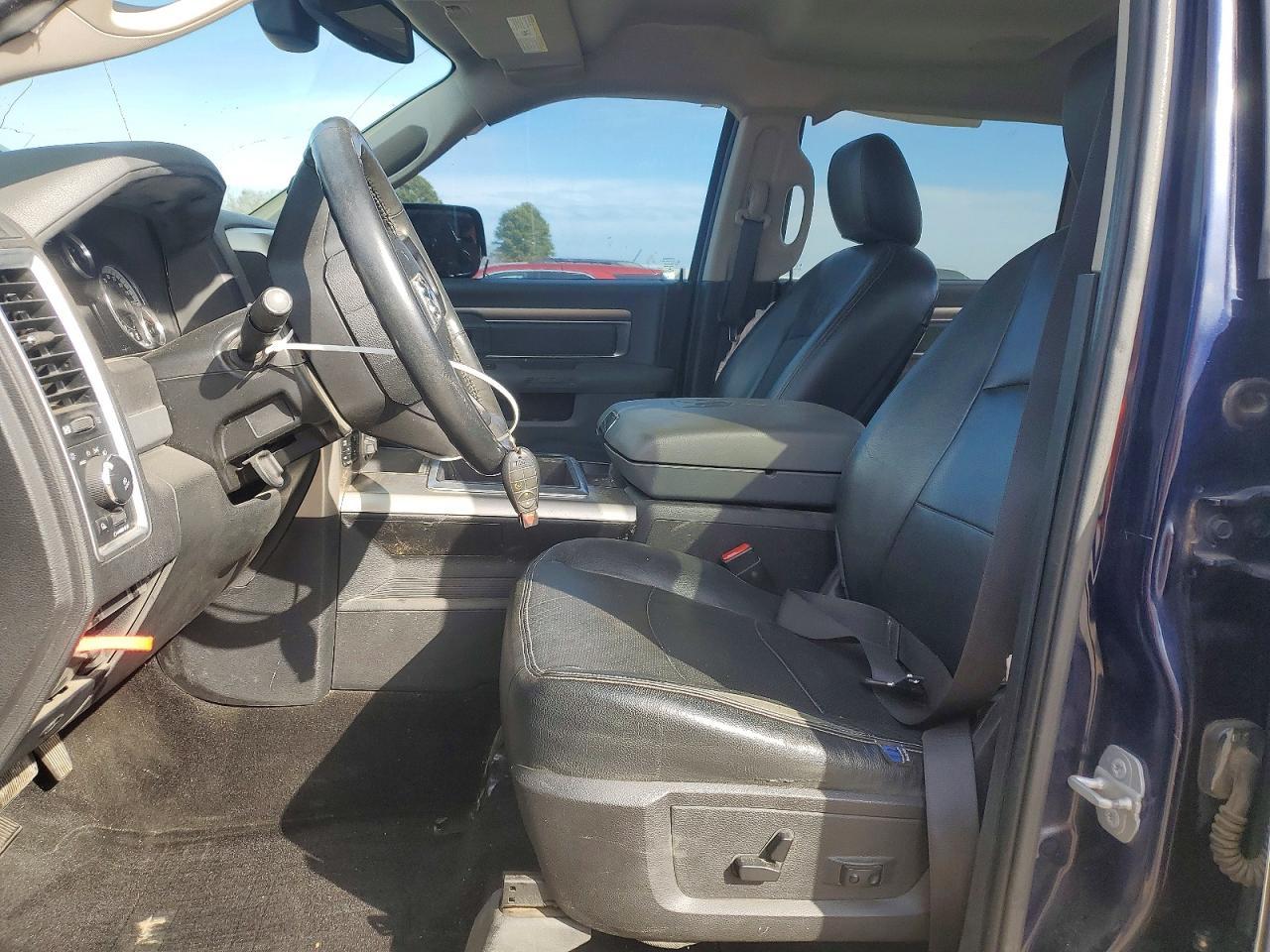 2015 Dodge RAM 1500 SLT