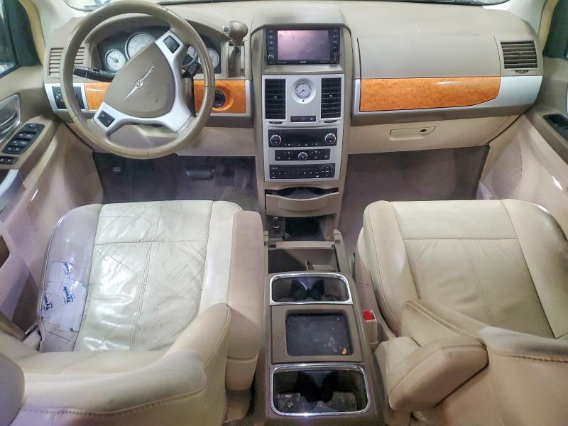 2010 Chrysler Town & Country Limited