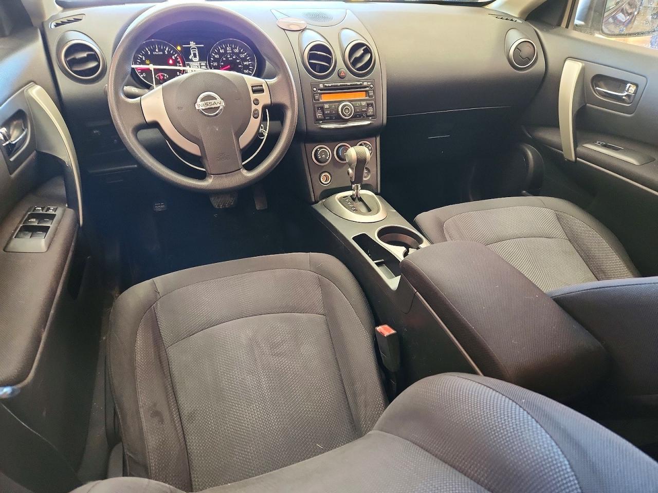 2011 Nissan Rogue s