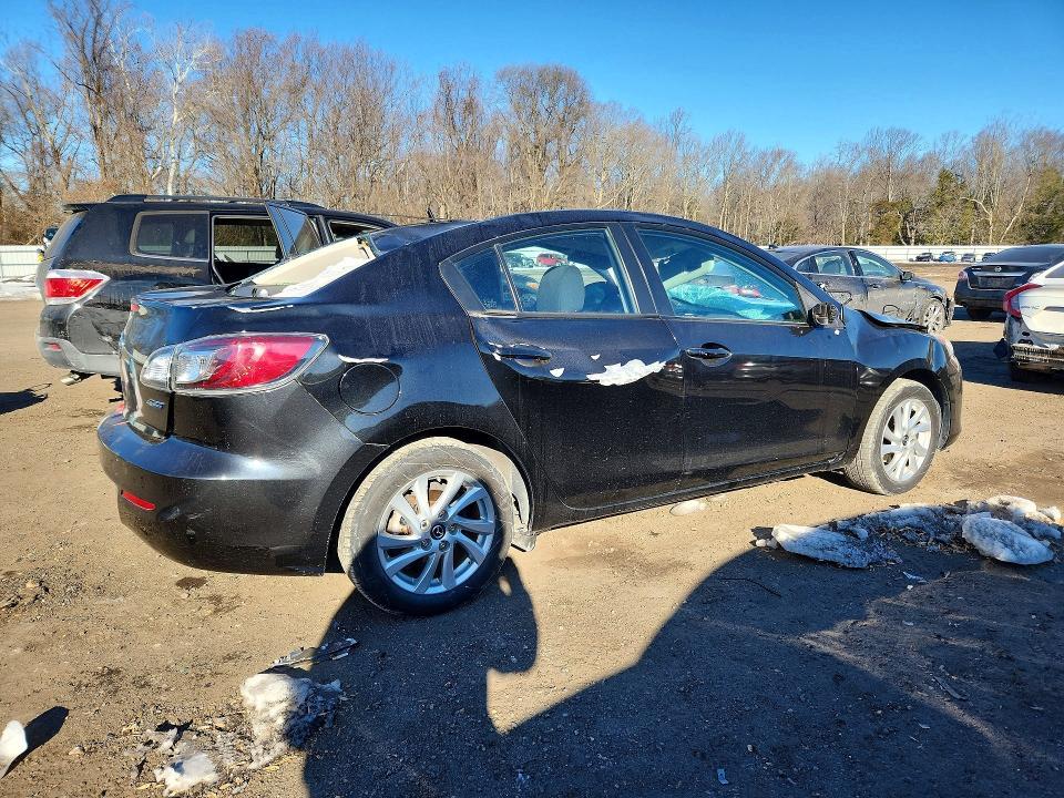 2013 Mazda 3 I