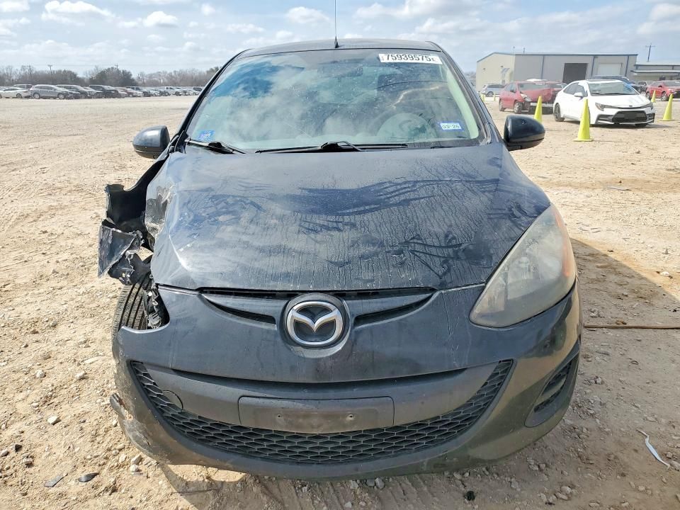 2014 Mazda 2 Sport