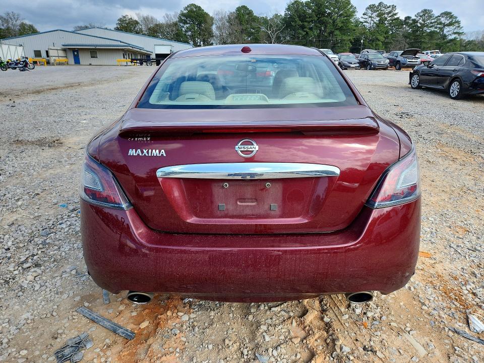 2013 Nissan Maxima s