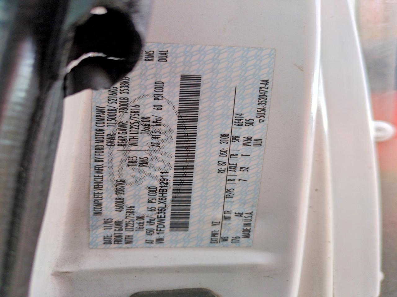 2006 Ford E350 BOX Truck