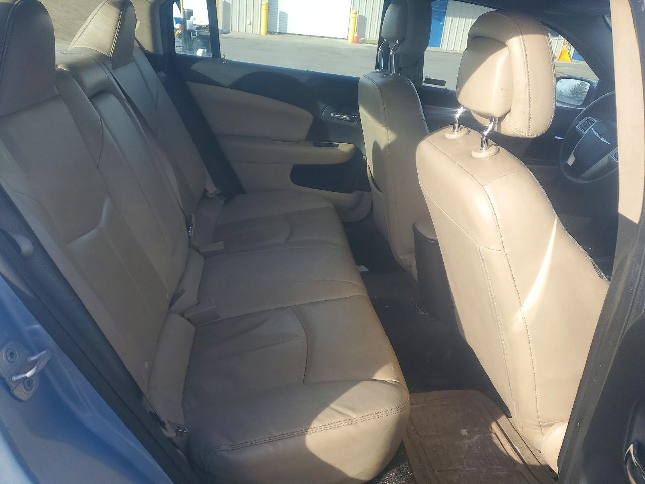 2012 Chrysler 200 Limited