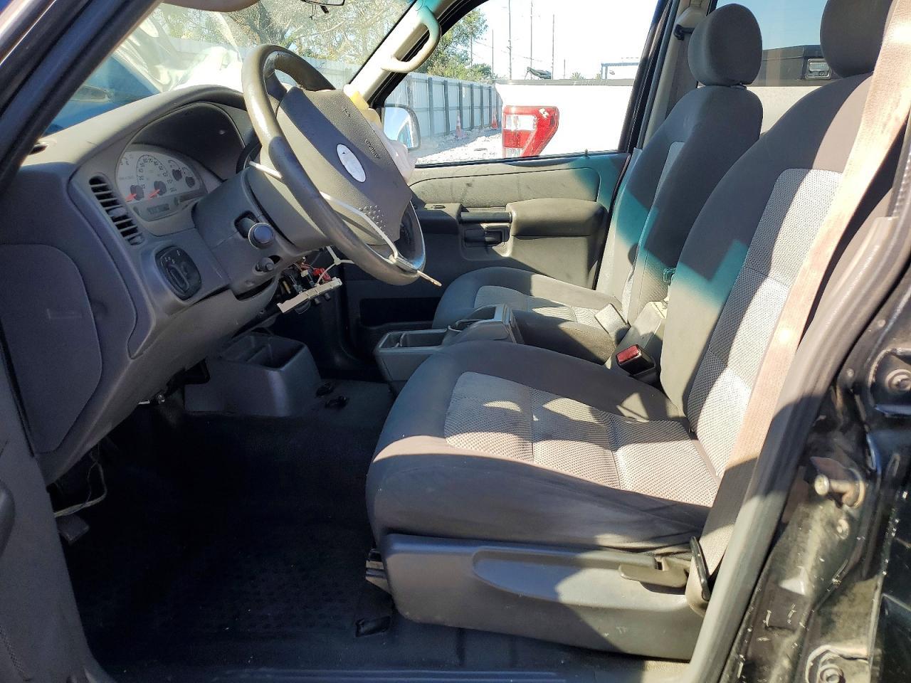 2005 Ford Explorer Sport Trac