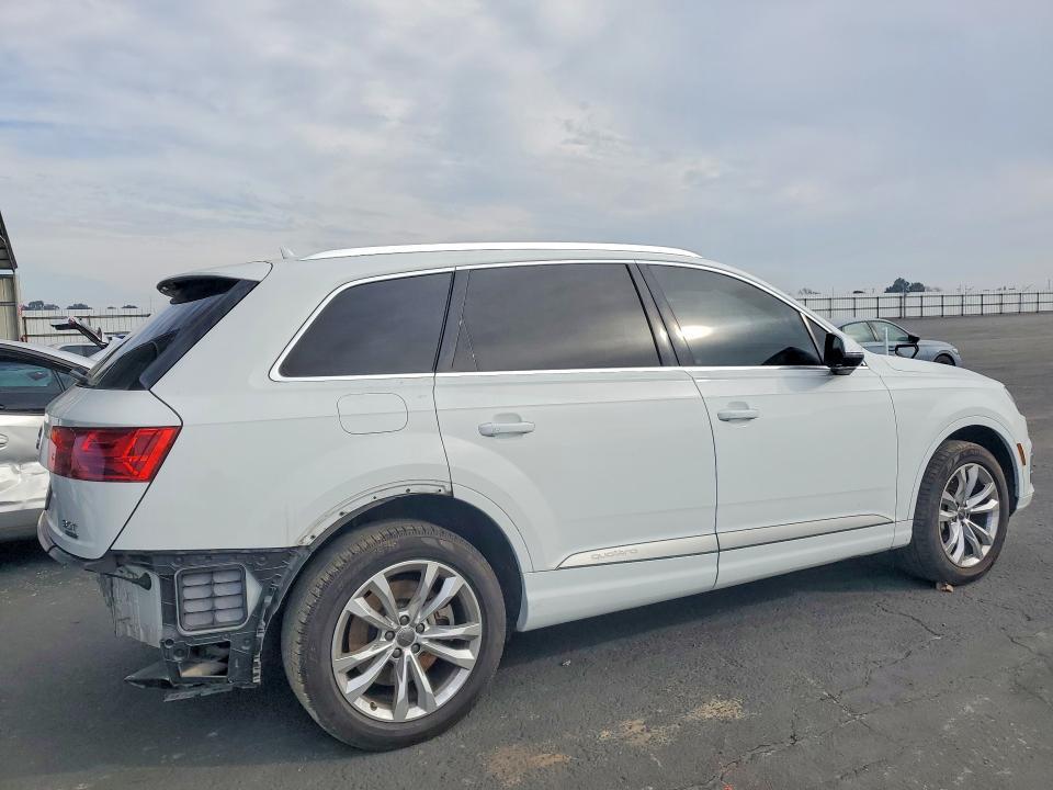 2018 Audi Q7 Premium Plus