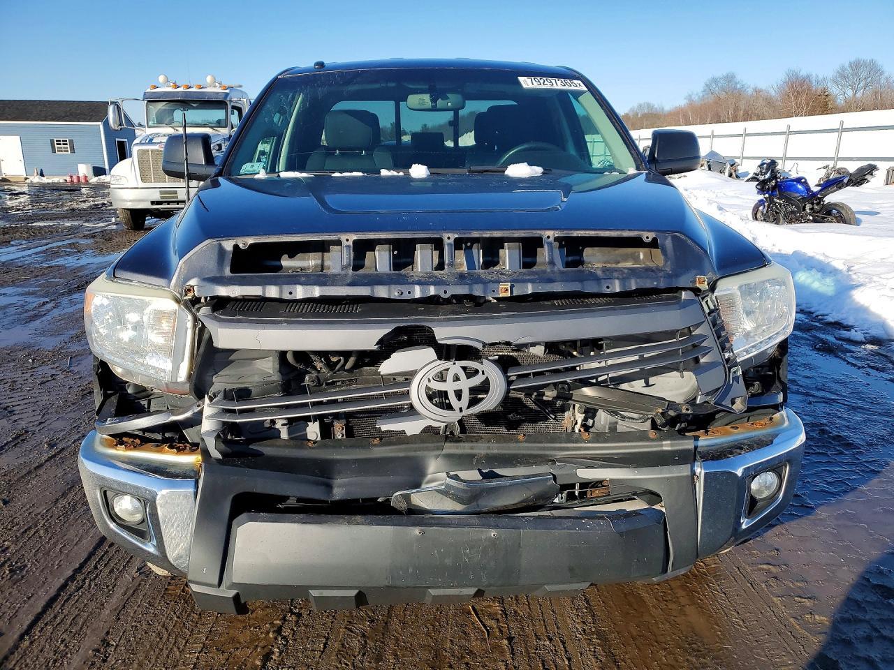 2014 Toyota Tundra SR5