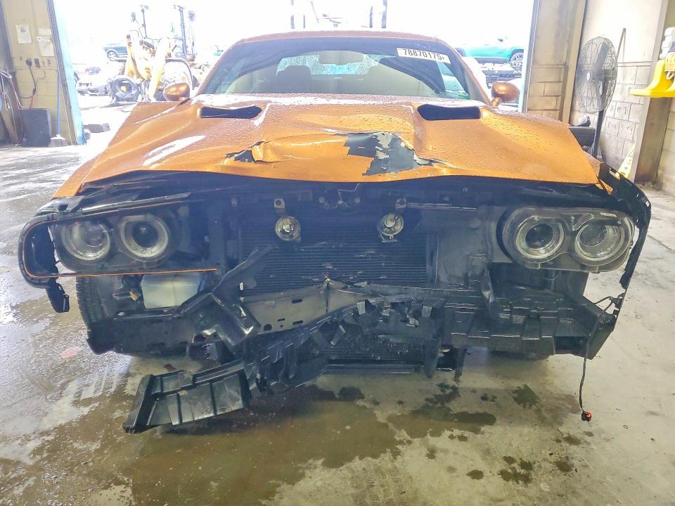 2017 Dodge Challenger r
