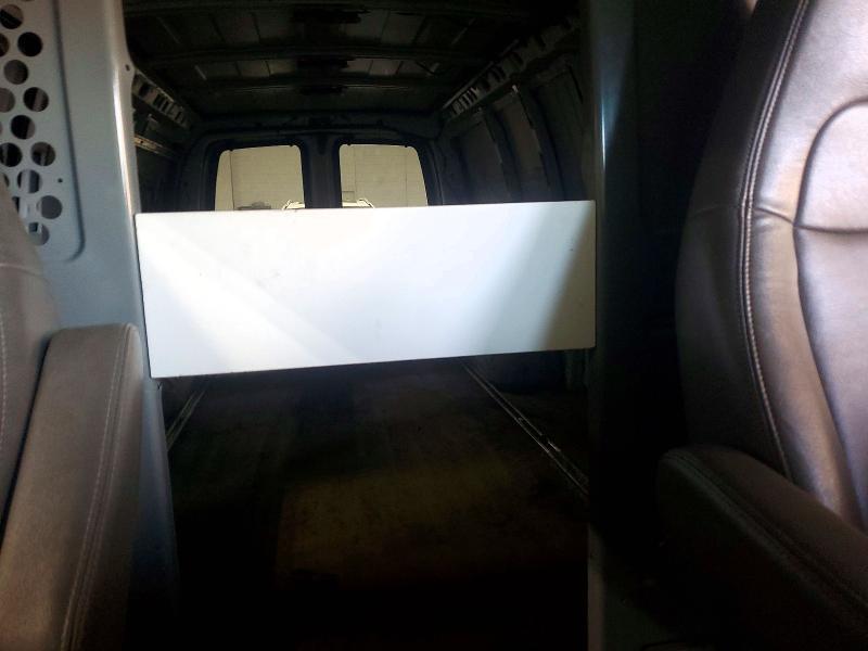 2016 GMC Savana G3500