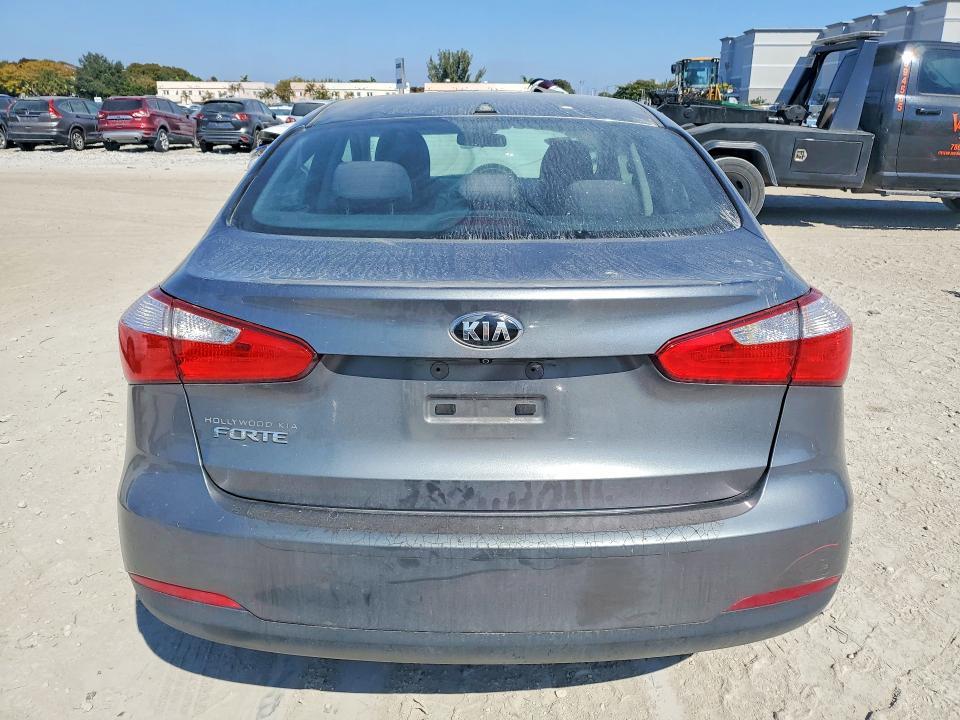 2016 KIA Forte lx