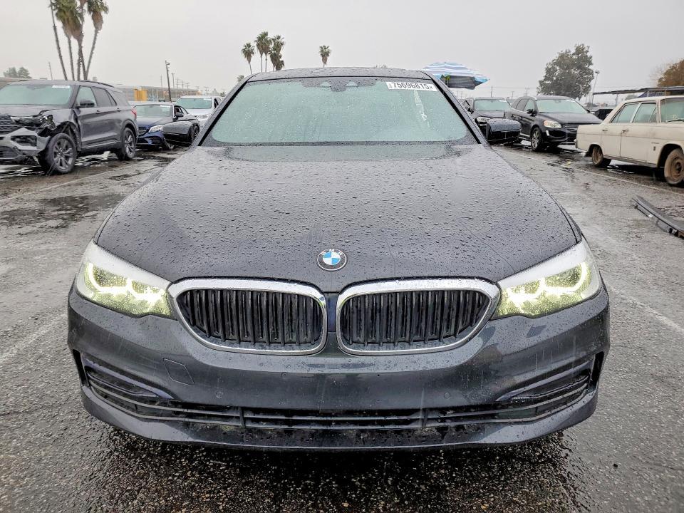 2019 BMW 530 i